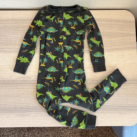 Old Navy bundle/lot - 2 Dino pajamas - Picture 3 of 3